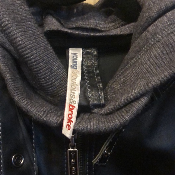 Leather and cashmere jacket - Picture 2 of 5